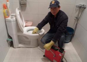 地漏疏通 疏通维修地漏厨房厕所马桶疏通提供马桶改造、马桶维修、拆卸疏通服务